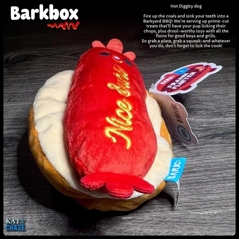 NWT Bark Box Frank Flirter L Dog Toy Large Barkyard BBQ Crinkle Squeak Hot Dog